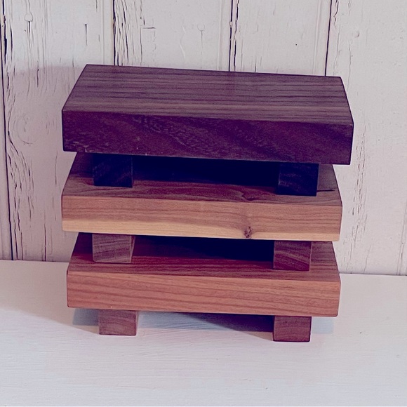 Revival Goods Wooden Soap Dish Cherry - Picture 2 of 3